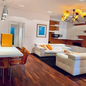 https://luxury-apartment-in-the-center-of-prague.praguehotelsweb.com